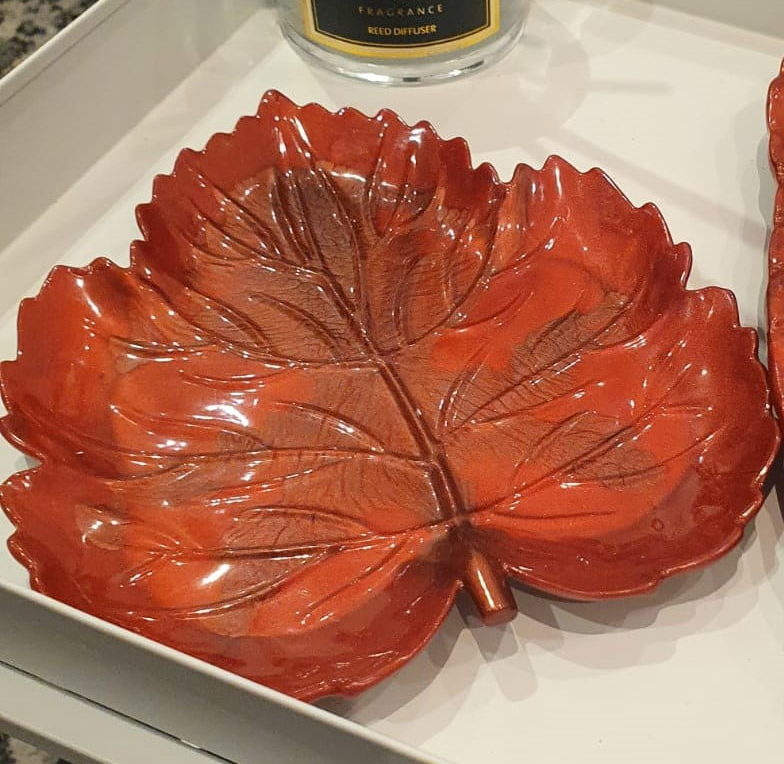 Leaf-and-feather-silicone-mould-wine-red-1to1-epoxy-resin-1-e1638758363760.jpeg
