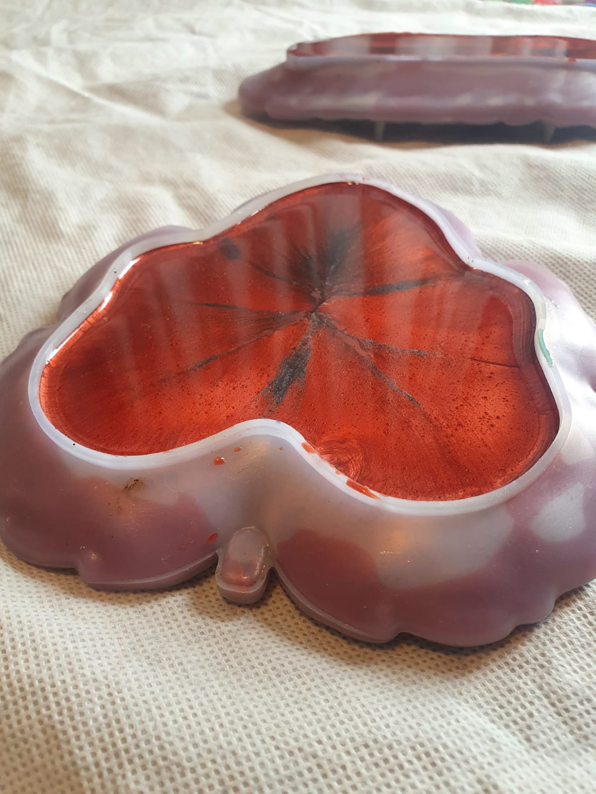 Leaf-and-feather-silicone-mould-wine-red-1to1-epoxy-resin-3.jpeg