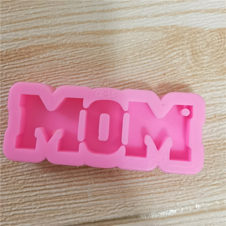 mom-shape-keychaine-1.jpg